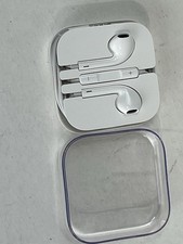 Apple EarPods with 3.5mm Headphone Plug White Wired Earbuds AA D