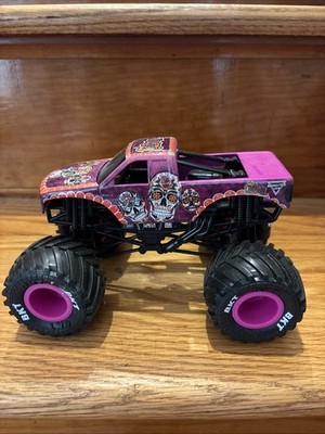 Calavera Monster Jam Hyper Fueled Truck 2023 1/64 Scale Spin Master Series 31