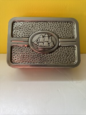 Vintage. Old Spice Hammered Tin. 1990. in Good Condition