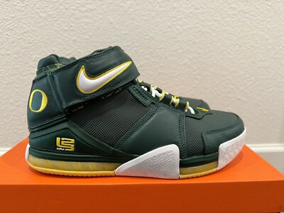 Nike Zoom Lebron 2 II Oregon PE Sample sz 9 Away Ducks retro svsm