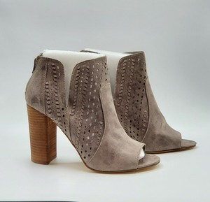 libbie peep toe bootie