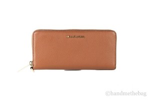 Michael Kors Jet Set Travel Large Luggage Pebbled Leather Continental Wallet - Click1Get2 Hot Best Offers&secure=symbol0&set=par&sale=mega Discount&set=par1&price_min=200&sale=mega Discount