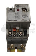 ALLEN BRADLEY 700-RTC1011OU1 /A SOLID STATE TIMER RELAY 110-120VAC READ 