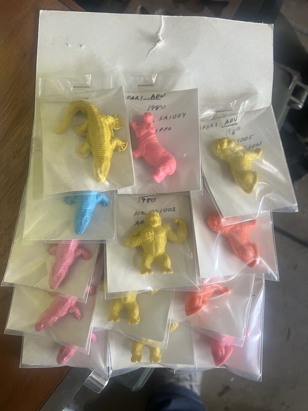 Huge LOT vintage Diener On Cards Space Creatures Lion Hippo Alligator 20+