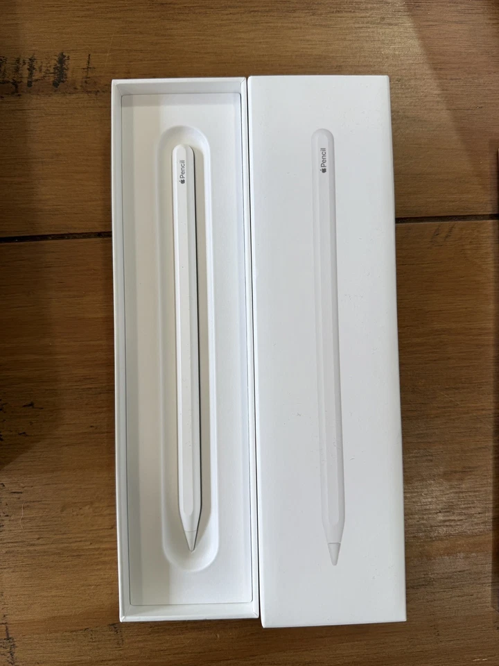 Apple iPad Air (4th Generation) 64 GB, Wi-Fi, 10.9- Silver with Apple Pencil 2 - Image 3 of 4