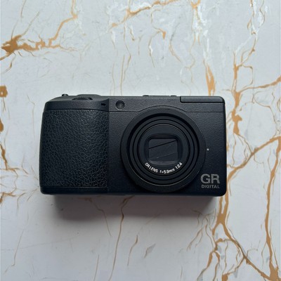 Ricoh GR Digital II GRD2 Compact Self Timer Digital Camera with