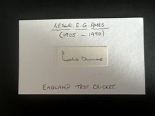 LESLIE AMES - GREAT ENGLAND CRICKETER - SIGNED WHITE CARD