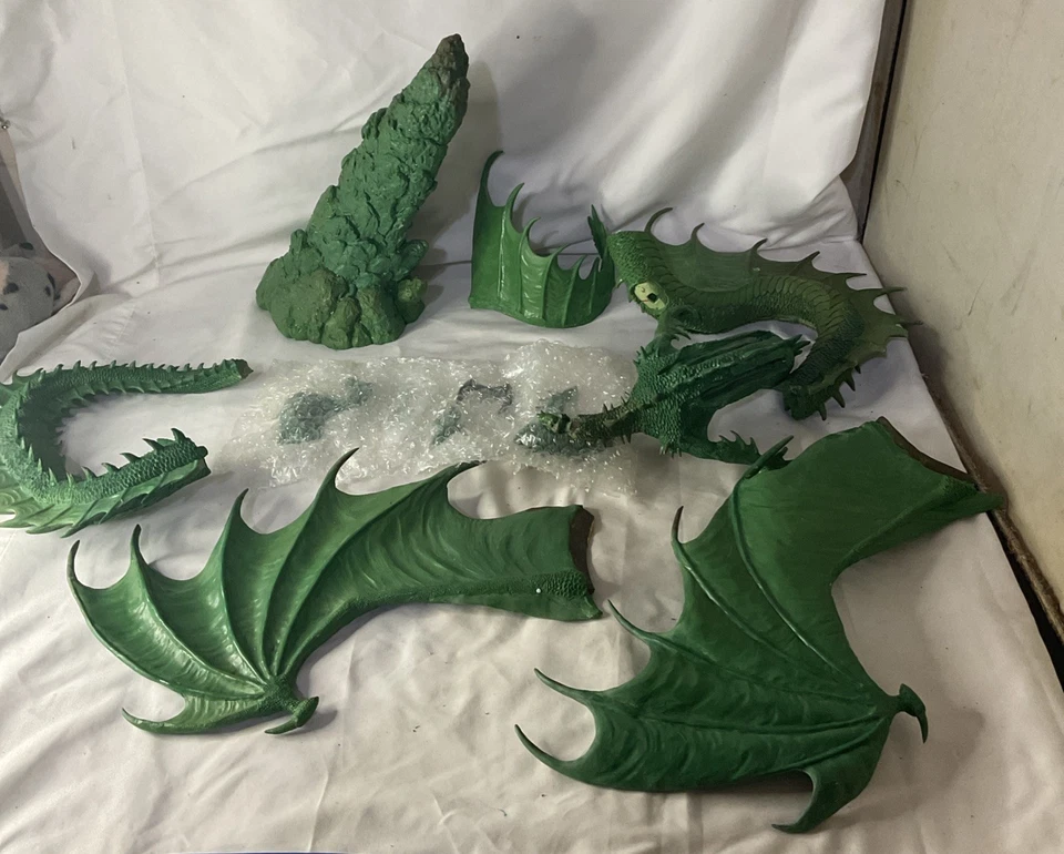 华丽的 Egos Oracle 龙绿色原创雕塑模型 S Garrity 2006 大号 — 第 2/4 张图片