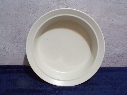 Vintage Pfaltzgraff Jamberry Serving Bowl 10" Round - Picture 2 of 4
