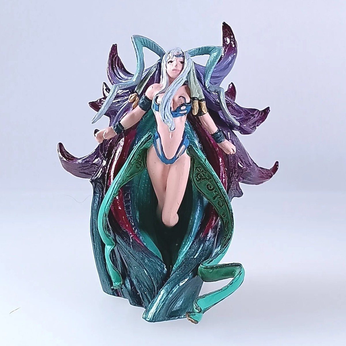 Yunalesca Final Fantasy Creatures Figure Full Color, Square Enix