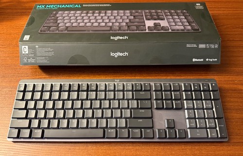 Acer Aspire TC-885-UA92, 24GB RAM, 512 SSD - w/ MX Mechanical Logitech Keyboard - Picture 2 of 9