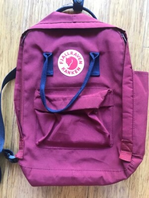 Fjällräven Classic Everyday Outdoor KÅNKEN Backpack, Dark Red