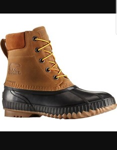 mens snow boots size 11