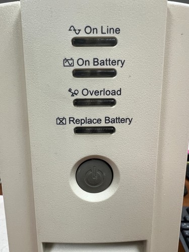 👀 APC BACK-UPS RS 1500 POWER SUPPLY BR1500I - 第 8/11 張圖片