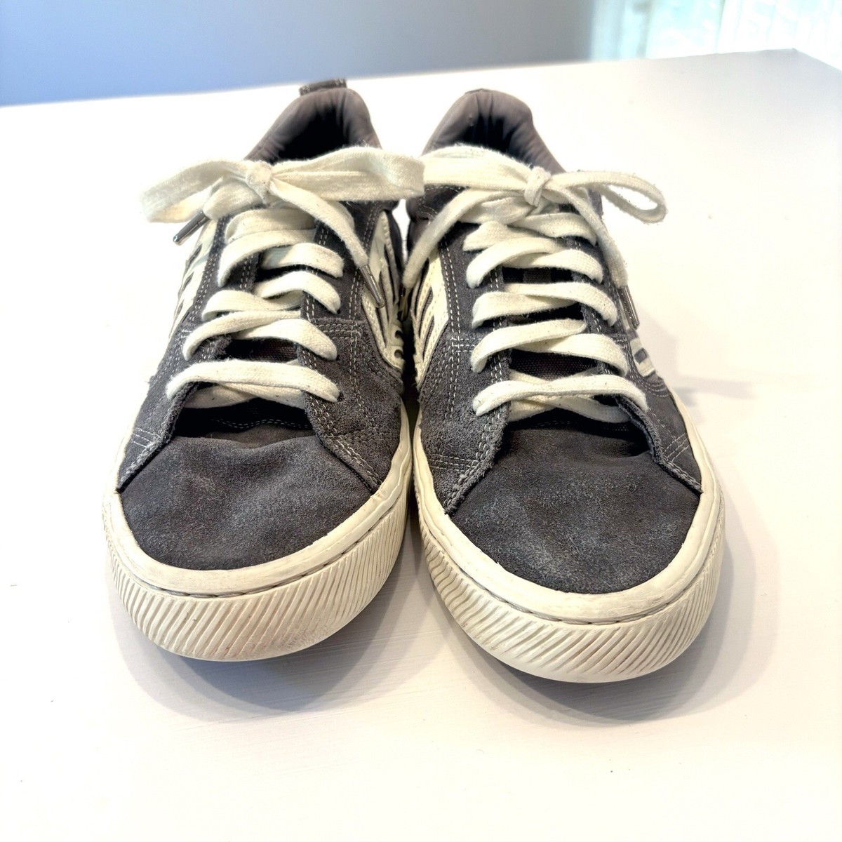 Cariuma EUC Catiba Pro Low Skate Sneakers Shoes Gray US Size  display picture 3