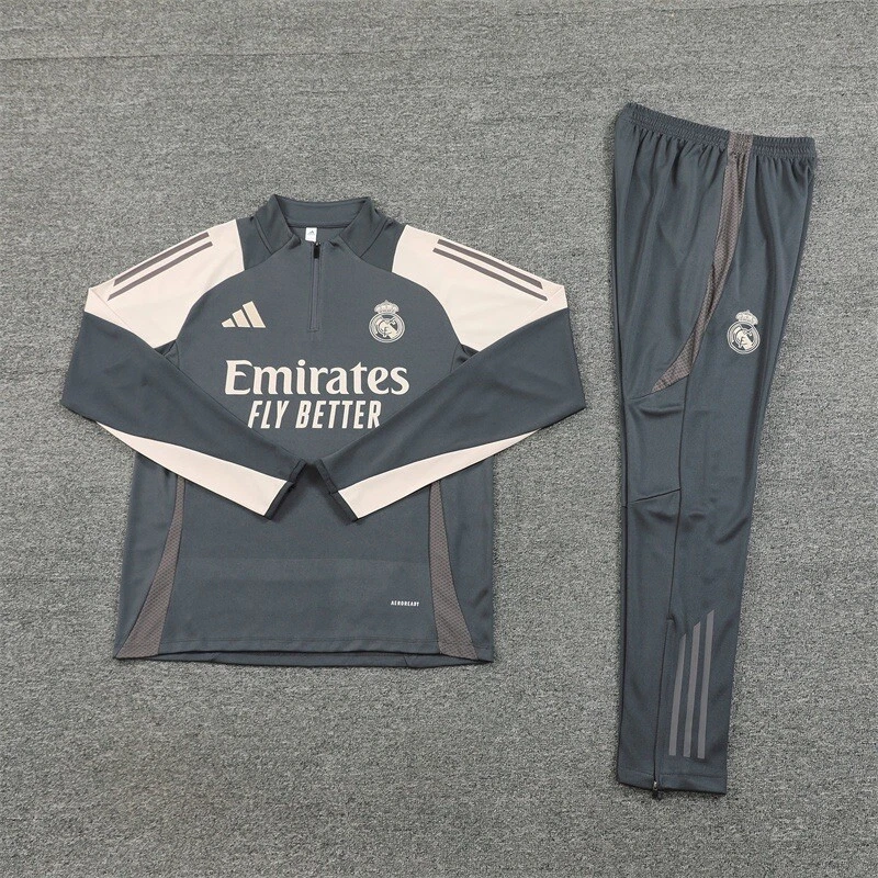 2024/25 RM Training Top And Pants - Image 3 of 4