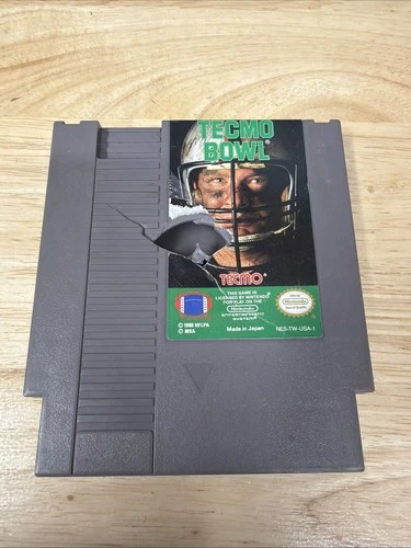 Tecmo Bowl Nintendo NES Sports Game Cracked Front