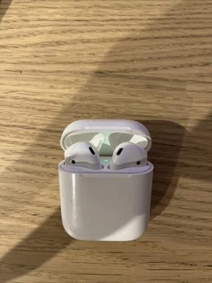 Apple AirPods 1. Gen. (2016) WeissTrue Wireless-Kopfhörer Bluetooth - kabellos - Bild 1 von 3