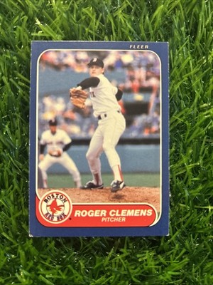1986 Fleer #345 Roger Clemens Baseball Card Boston Red Sox C10