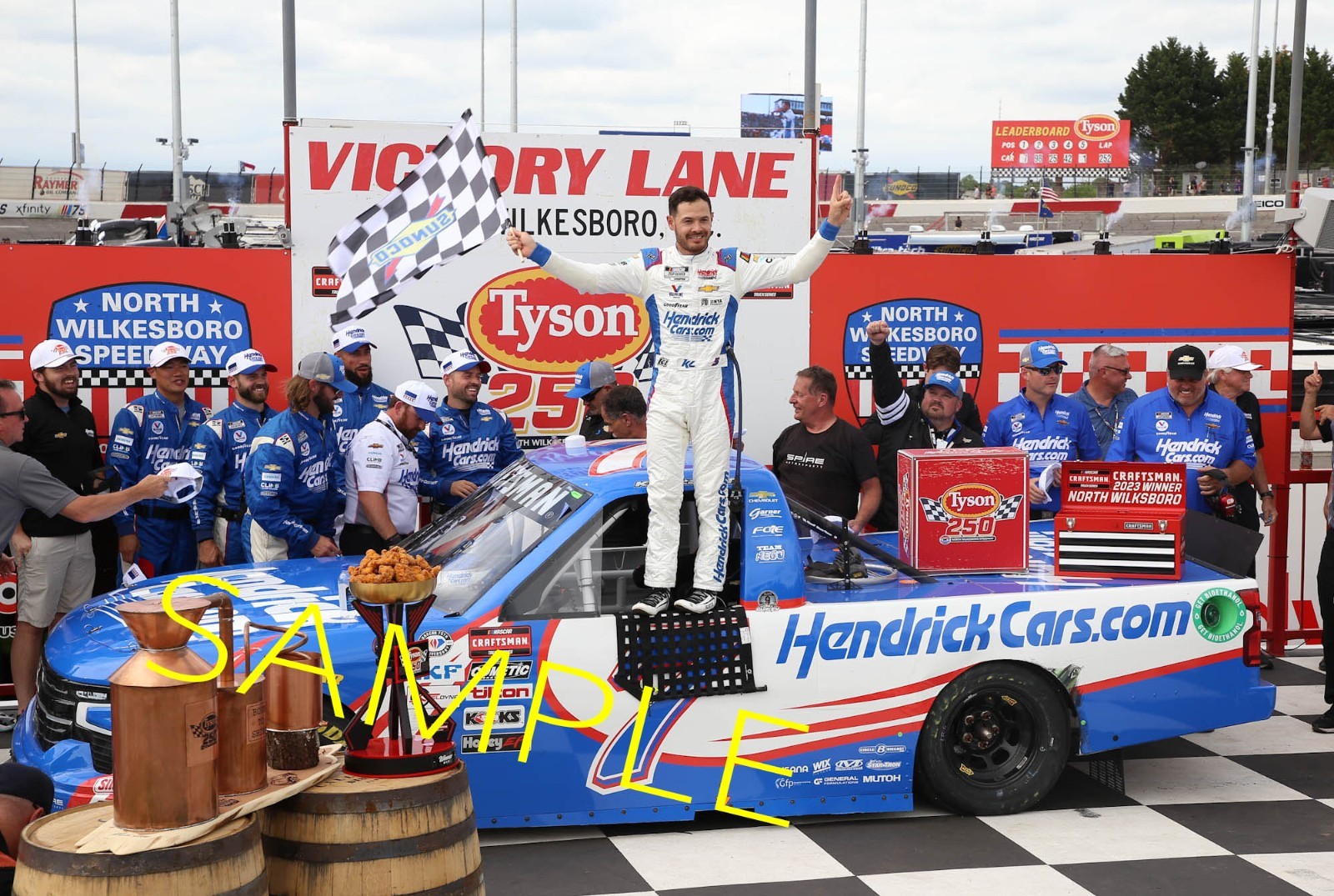 KYLE LARSON #7 HENDRICKCARS NORTH WILKESBORO TRUCK WIN 13X19 GLOSSY POSTER #E4