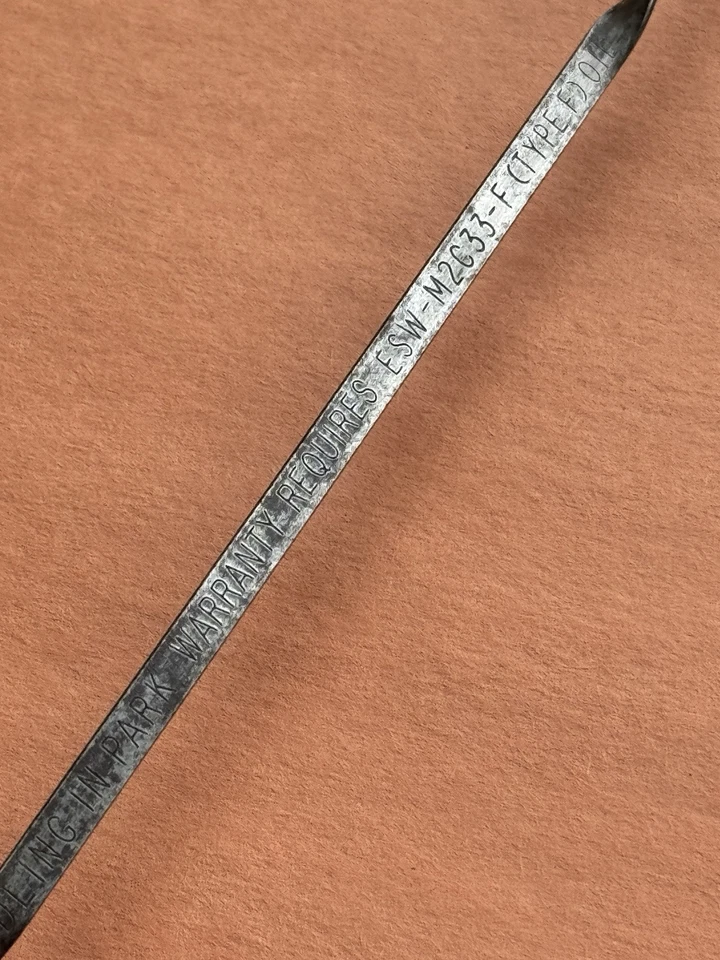 NOS 1972 FORD MUSTANG 8 CYL C4 Auto 351 / 429 Engine Oil DIPSTICK D1OZ-7A020-B - Image 3 of 4