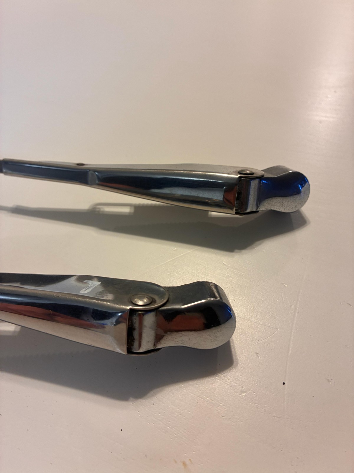 1978 Bentley T2 Windshield Wiper Arm Set
