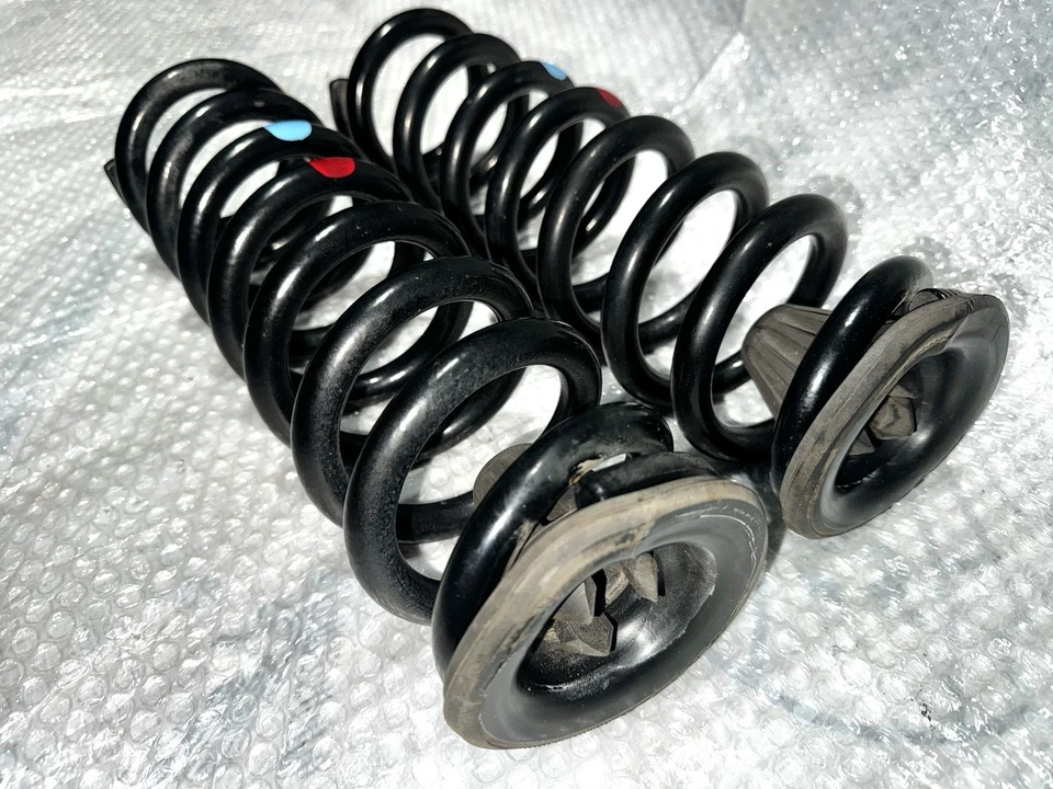 Juego de muelles helicoidales traseros izquierdo y derecho Lexus IS250 IS350 2014-2016 TRACCIÓN TRASERA PO24 Foto 2 de 4