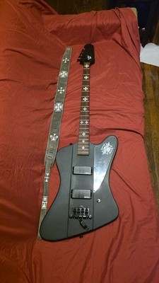 Epiphone BLACKBIRD 4-string Bass, Black W/ satin finish. Comes with strap