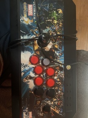 New In Box Ultimate Marvel VS Capcom 3 Arcade Stick XBOX 360 HORI SUPER RARE