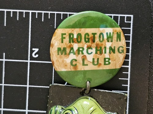 Frogtown, Minnesota Vintage Marching Club Pinback & Frog Clicker - Picture 8 of 8