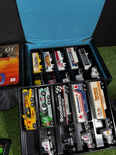 HUGH LOT of (30) RARE Vintage 1981+ CONVOY TRACTOR TRAILER W/ (3) Cases *MINT+++ - Picture 10 of 16