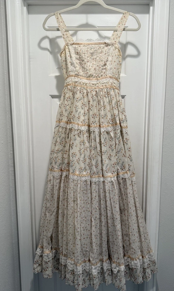 chinese dress ladies Sylvania Vintage Italian Lace Dress