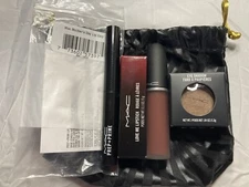 **MAC Cosmetic 4 Piece Make Up Bundle + Make Up Bag AMAZING DEAL!!** $123 VALUE