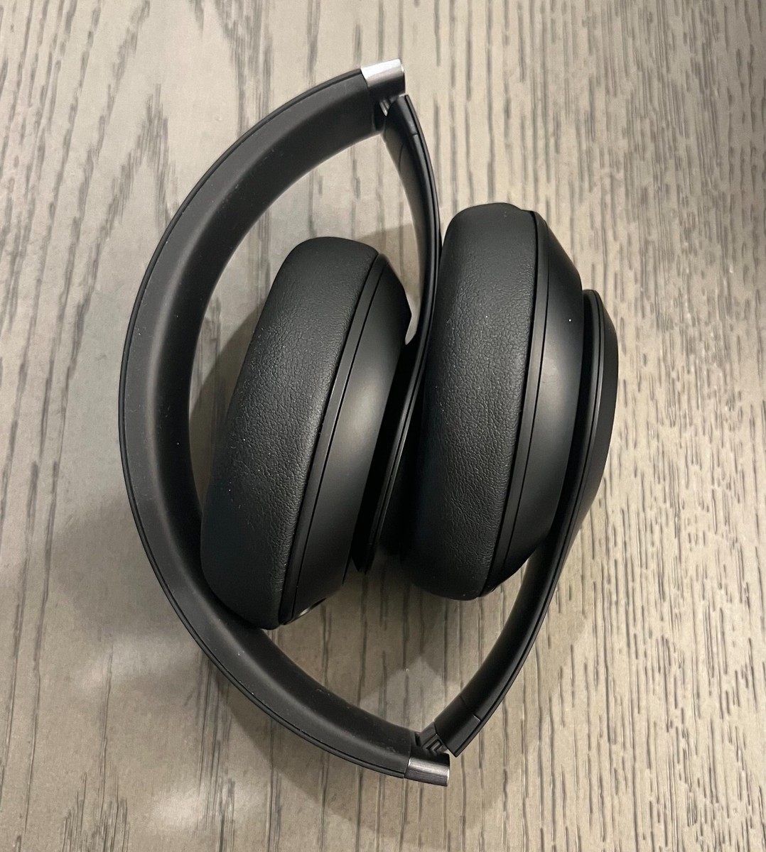 Beats Studio Pro - with apple Care+ - Over-the-Ear
