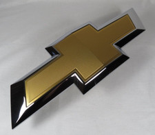 2015-2020 Chevrolet Suburban Tahoe Front Grille Emblem Badge Logo Genuine Oem 2015-2020 Chevrolet Suburban Tahoe Front Grille Emblem Badge Logo Genuine Oem