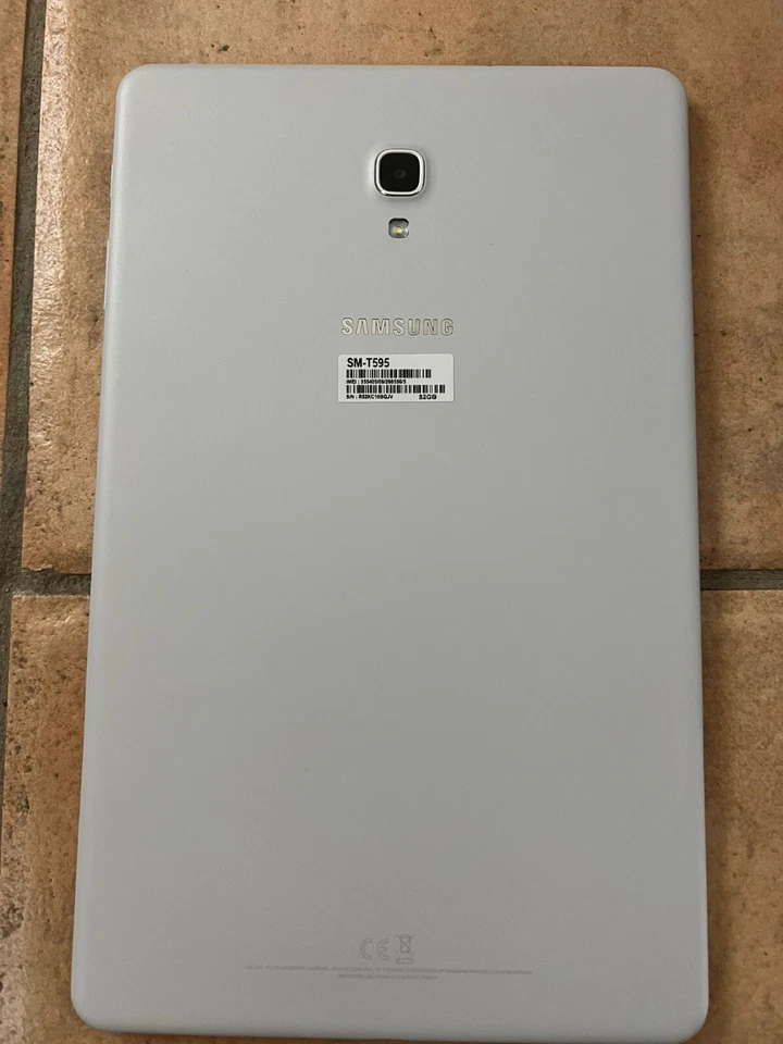 Samsung Galaxy Tab A T595 (2018) 4G 32GB - Grau, 10,5 Zoll (Mit Originalkarton) - Bild 2 von 4