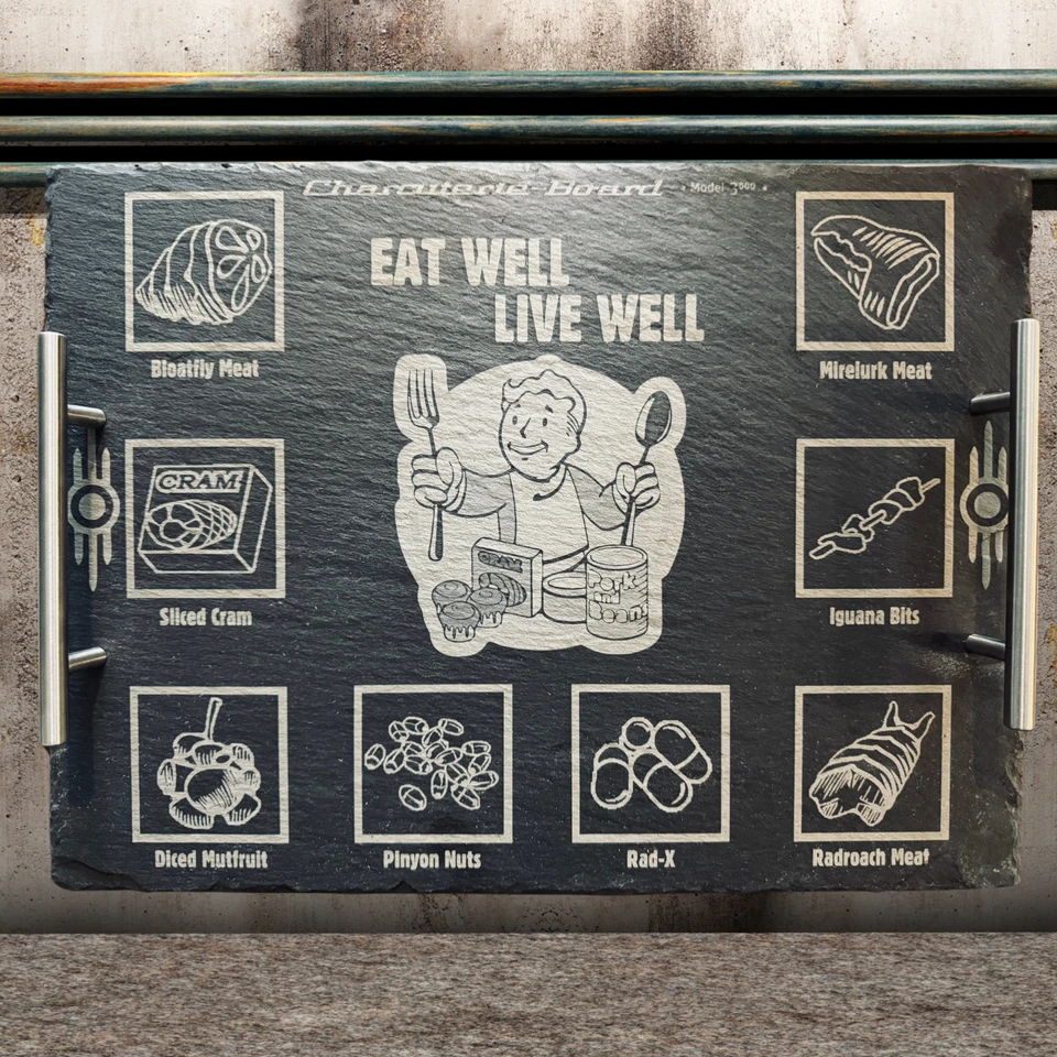 Tabla de charcutería y queso Fallout Pip-Boy con asas - Pizarra - 12" x 16" Foto 4 de 4