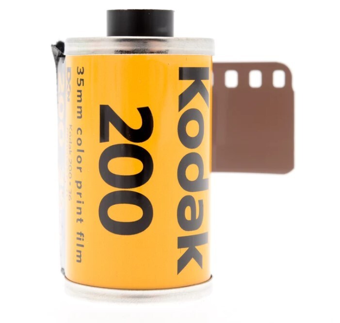 Kodak Gold 200 Color Negative 35mm Film, 36 Exposure GB 135/36