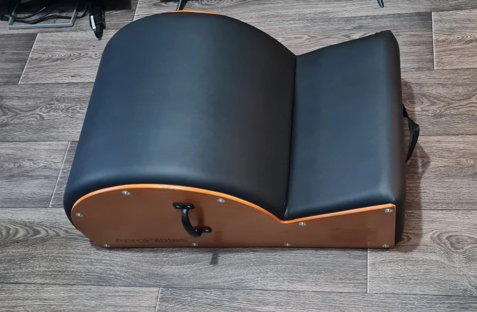 Corrector de postura de columna acolchada de madera Stamina AeroPilates barril de estiramiento Foto 2 de 4