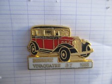 pin's  ancienne  voiture RENAULT VIVAQUATRE G7 1933