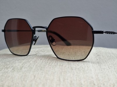 OLLIE QUINN LUKAS SONNENBRILLE SATIN SCHWARZ SECHSECK FORM MODE URLAUB SCHÖNHEIT