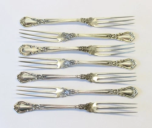 7 Antique Gorham Chantilly Pattern Sterling Silver Berry Forks No Monogram