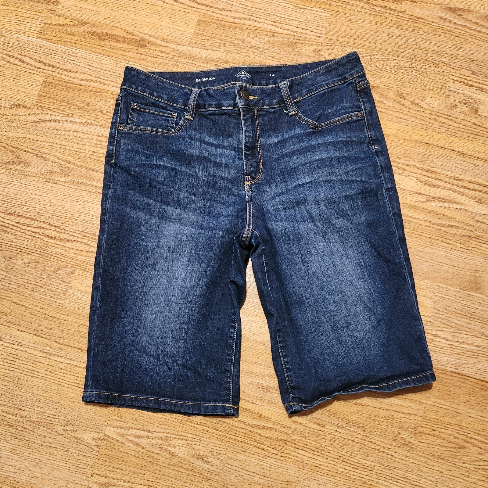 St John's Bay Bermuda Denim Shorts Women's Size 14 Dark Wash Long Jean Shorts