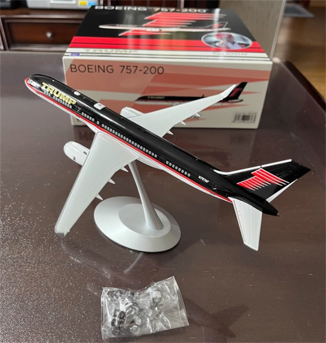 1:200 NG TRUMP BOEING 757-200 Passenger Aircraft Diecast Airplane Model