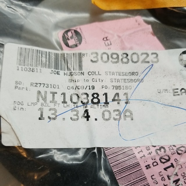 Aftermarket Driver Side Fog Light Bezel Keystone NI1038141 for sale