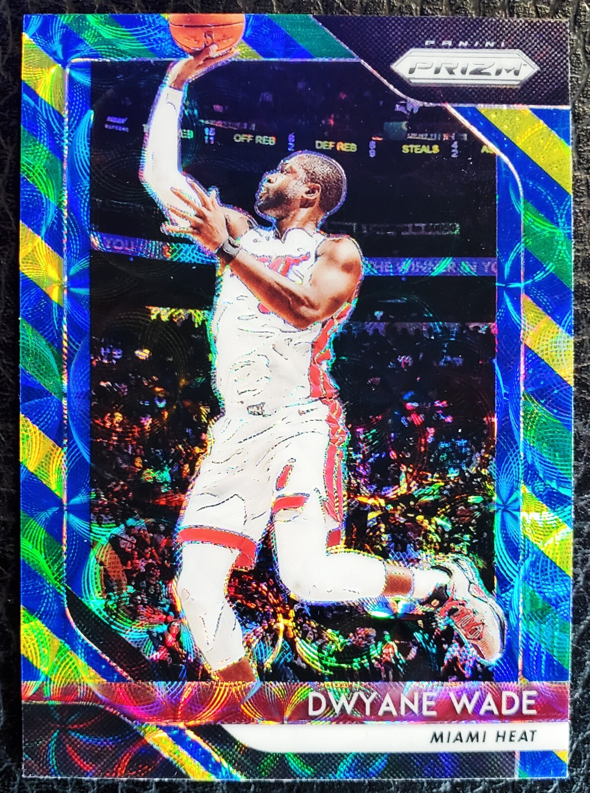 2018-19 PANINI PRIZM DWYANE WADE BLUE YELLOW GREEN CHOICE PRIZM #206 SP HEAT HOF