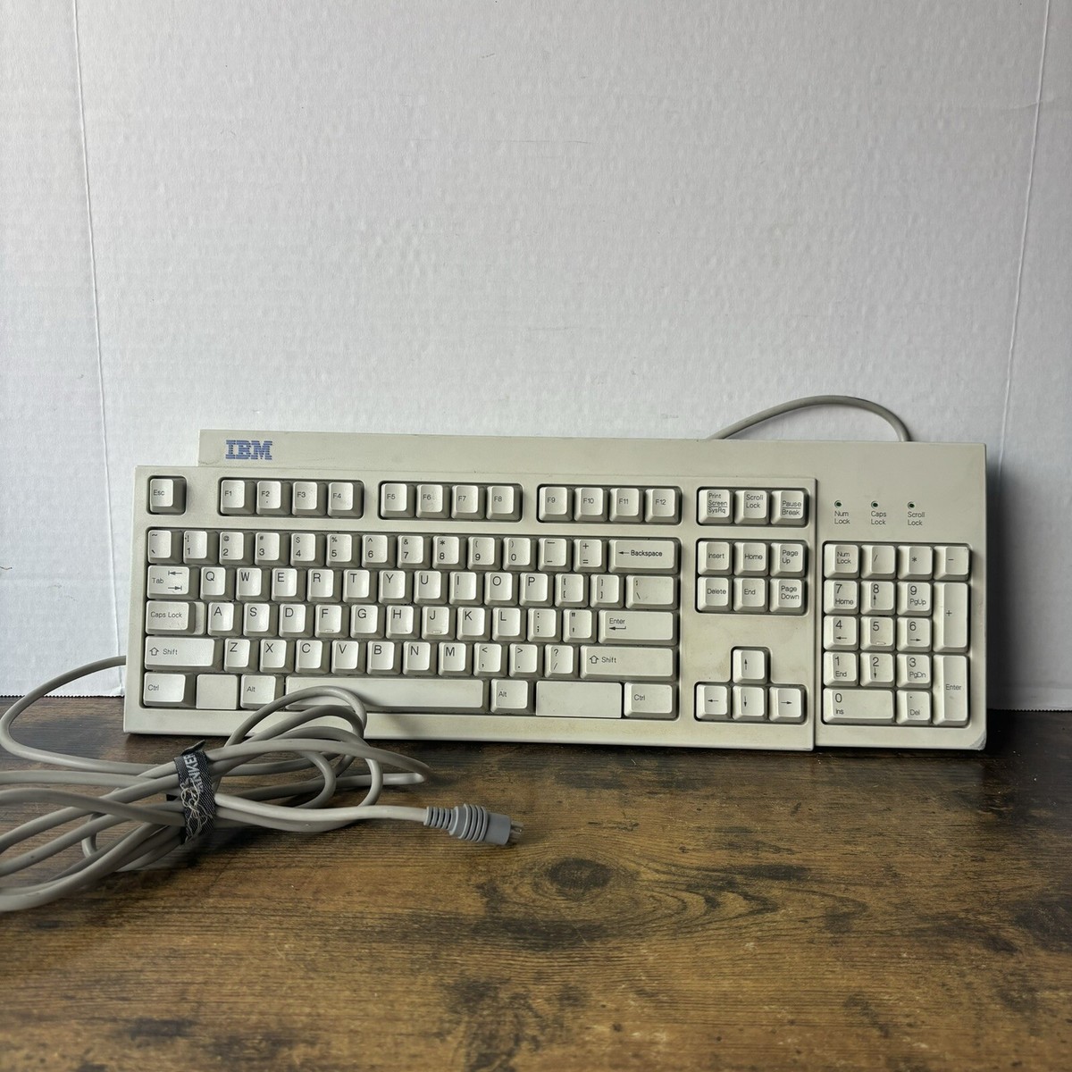 Vintage IBM KB-7353 (93H8120) Keyboard - Beige - Excellent Used