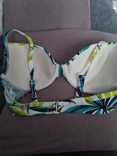 WOMENS M S 32 c  BIKINI top  NEW