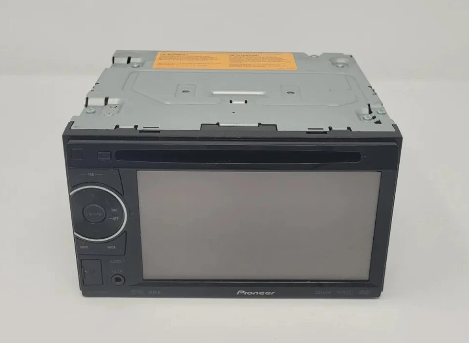 PIONEER AVH-P1400DVD TOUCHSCREEN DVD MP3 PLAYER In Dash TOUCH SCREEN Untested - Image 2 of 4