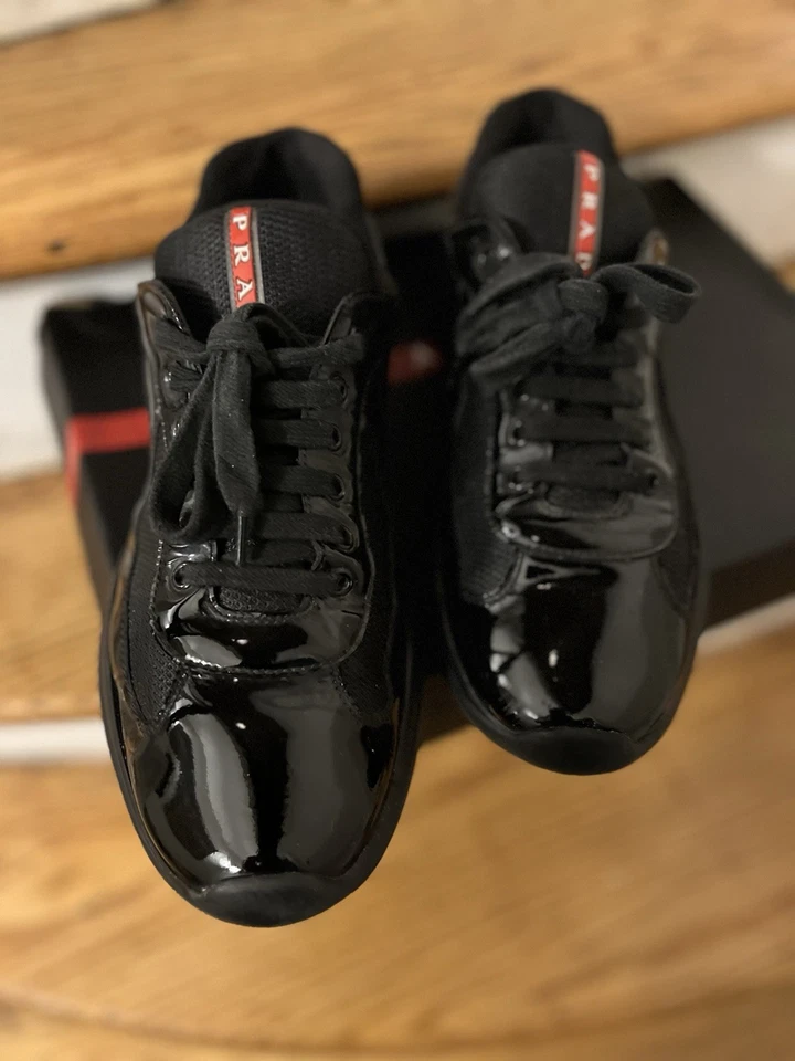 Zapatillas Prada America’s Cup Hombre’s 9 Negras 4E83400 Linea Rossa Malla Patente Foto 2 de 4